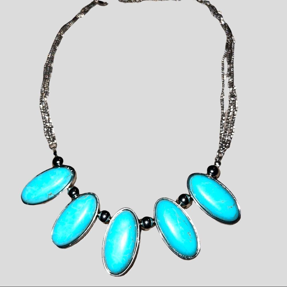 Very nice silver and turquoise necklace!